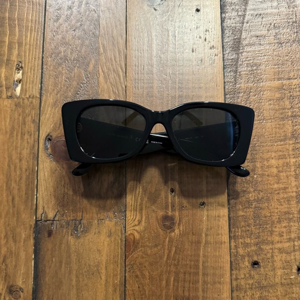 NEW Tory Burch Kira Quilted Geometric Sunglasses Black Gold — TY7189U - Picture 14 of 14